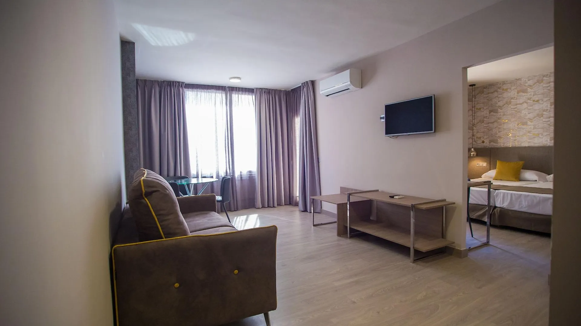 Ona Marbella Inn