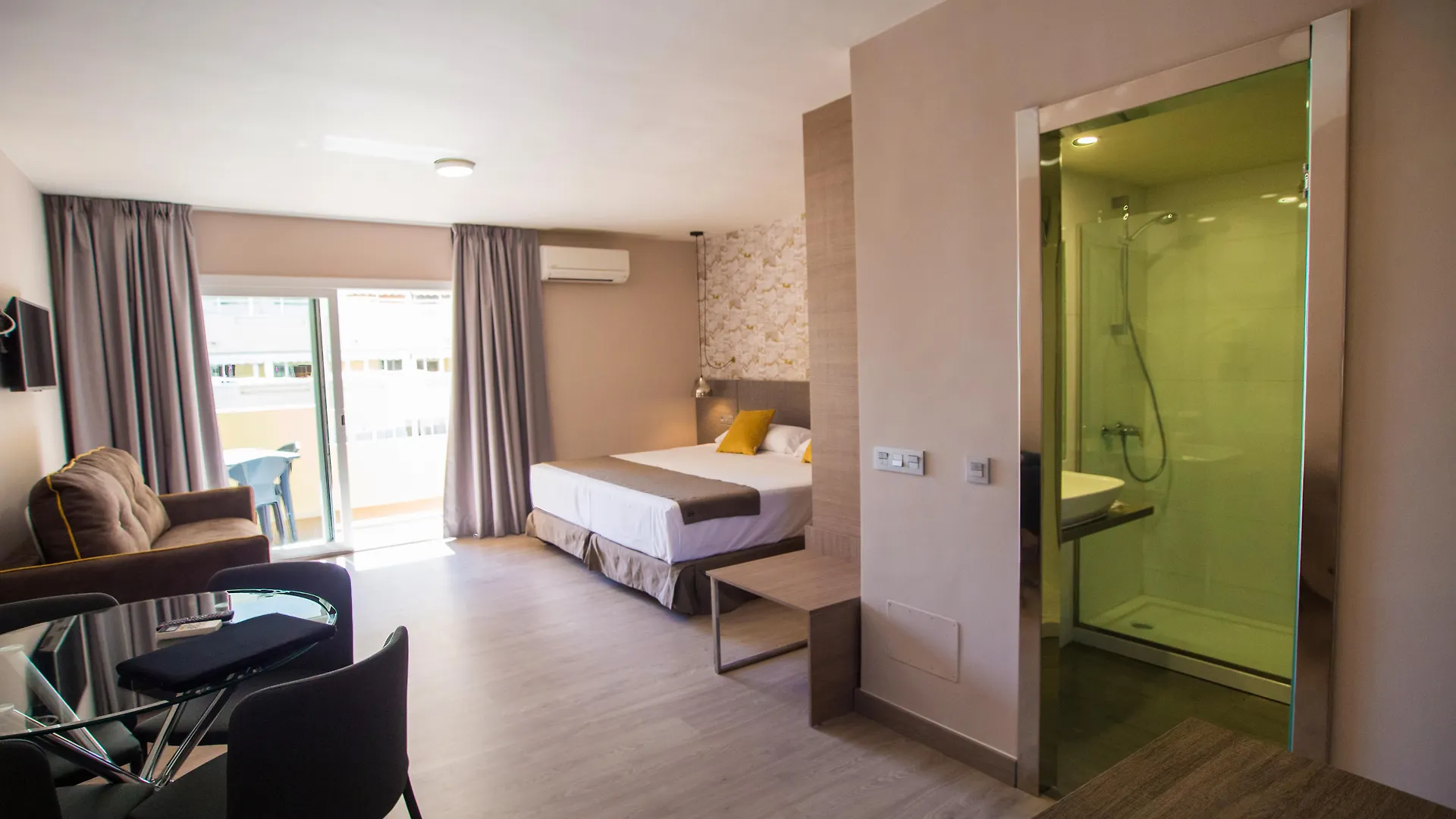 Ona Marbella Inn